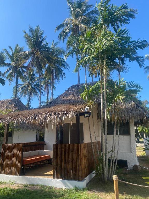 Wild Wood X Hansa Beach Fitness Resort Тонг Сала Экстерьер фото